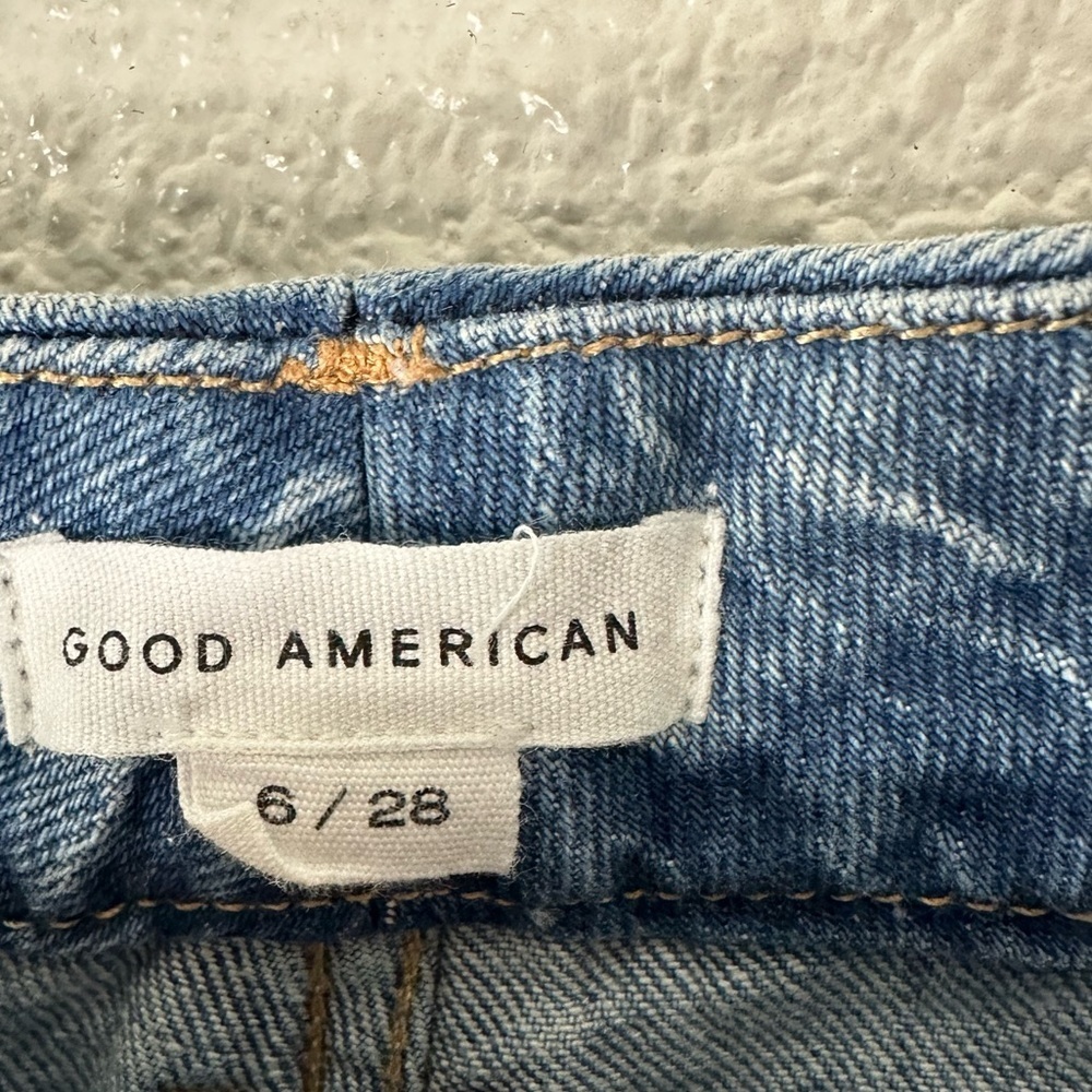 Good  American Good Girlfriend Frayed Jeans In Blue942 Size 6/28 - Picture 5 of 6